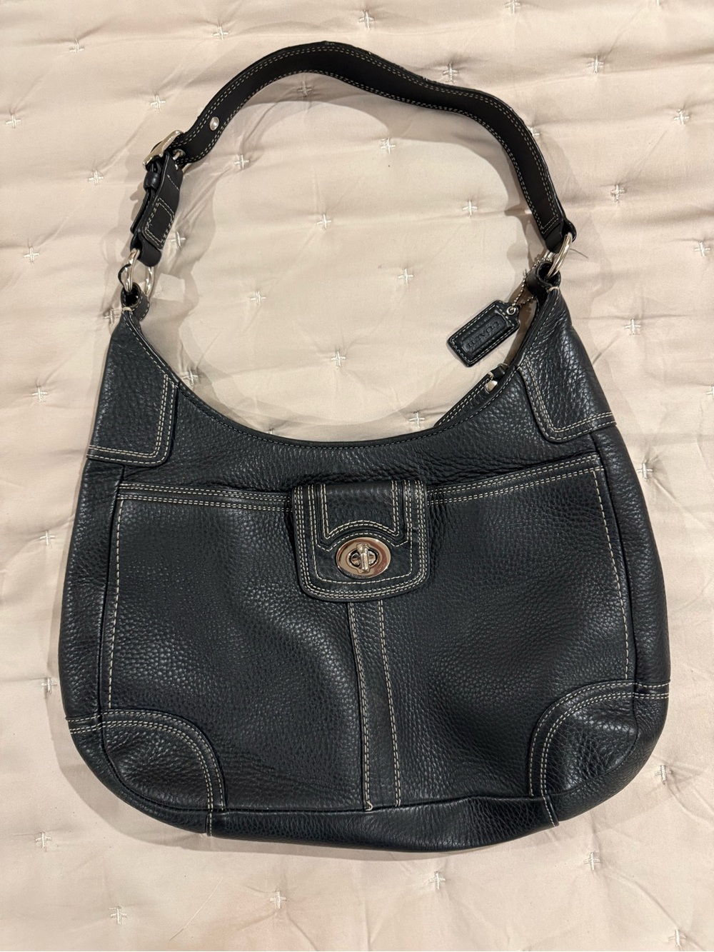 Vintage Coach Black Pebbled Leather Ergo Soho Flap Hobo Bag EUC